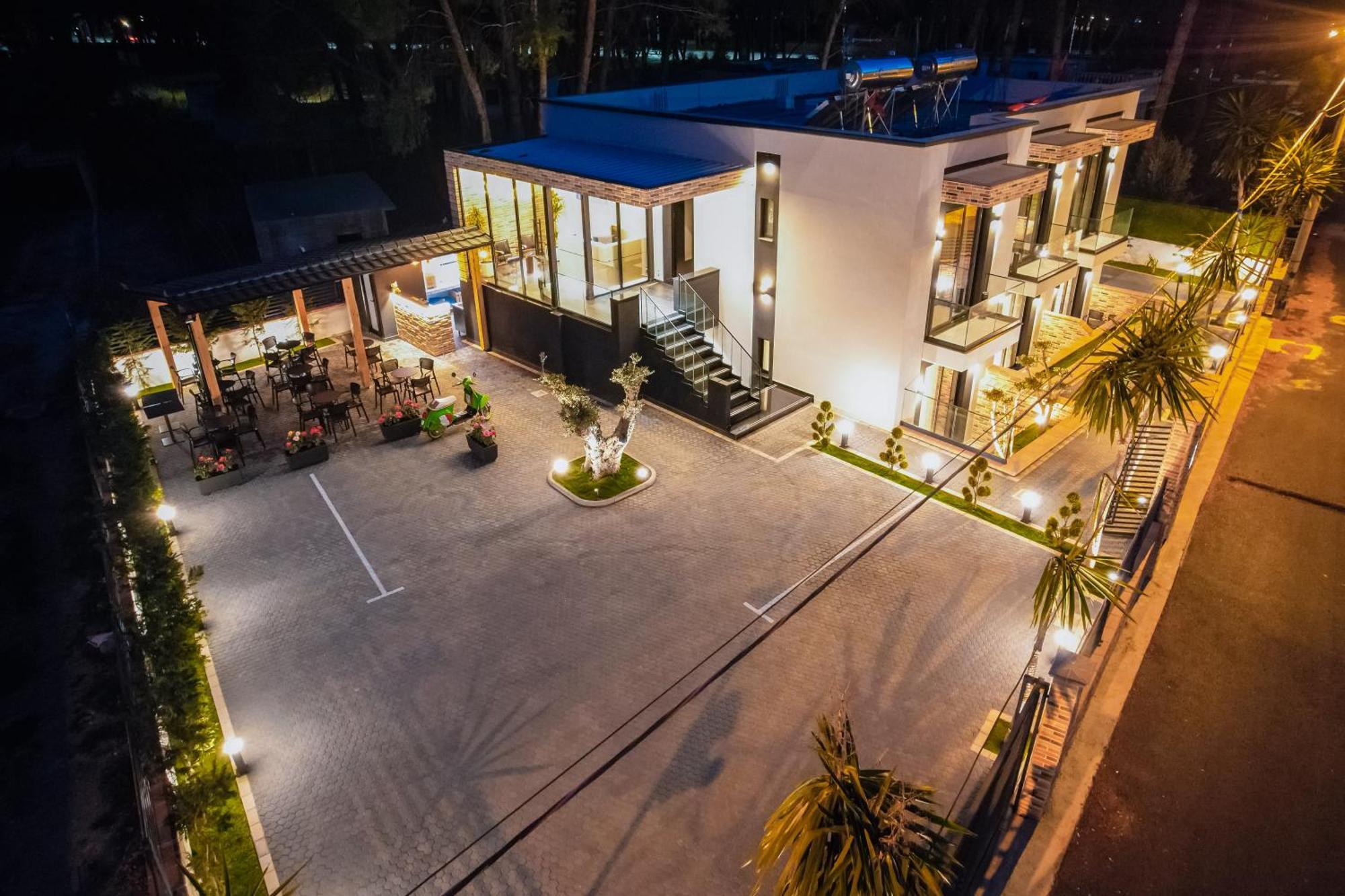 Hotel Beke Влёра Экстерьер фото