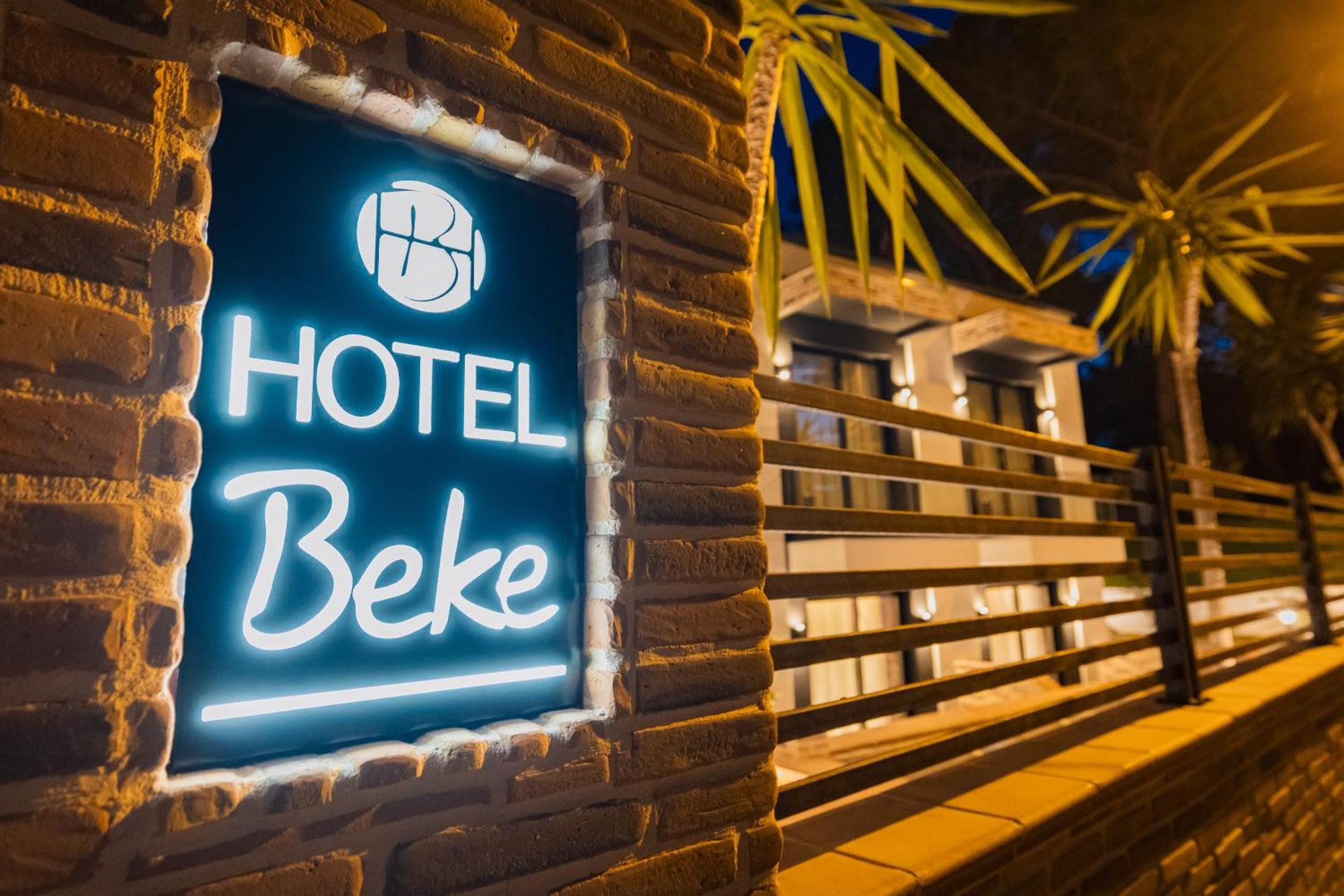 Hotel Beke Влёра Экстерьер фото